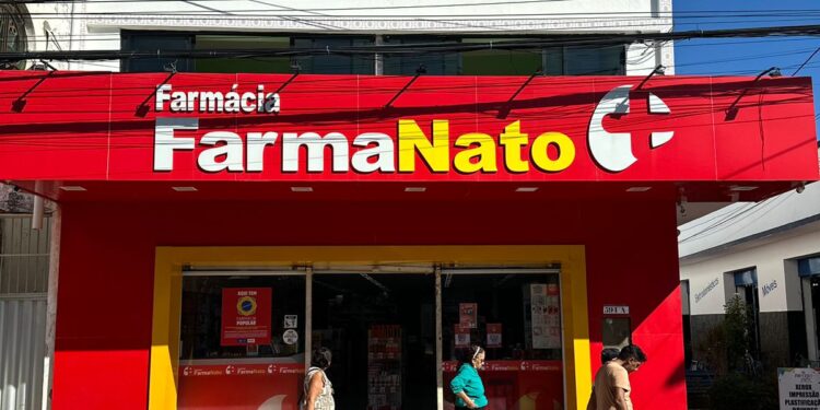 Grupo Farmanato: Celebrando 15 anos de Dedicação à Saúde dos cearenses