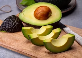 Veja benefícios do abacate para a saúde