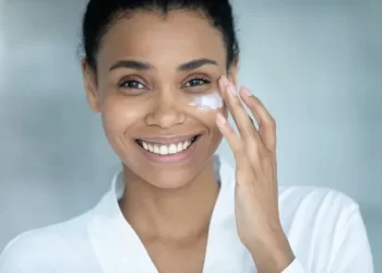 Veja soluções caseiras para espinhas