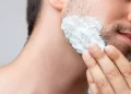 Homens: 7 dúvidas sobre como tratar a pele, o cabelo e a barba