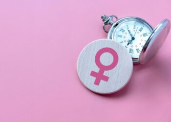 Conheça 9 sinais comuns antes de entrar na menopausa