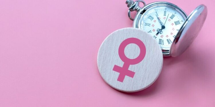 Conheça 9 sinais comuns antes de entrar na menopausa