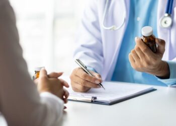 Projeto de lei cria cadastro para quem usa medicamentos controlados