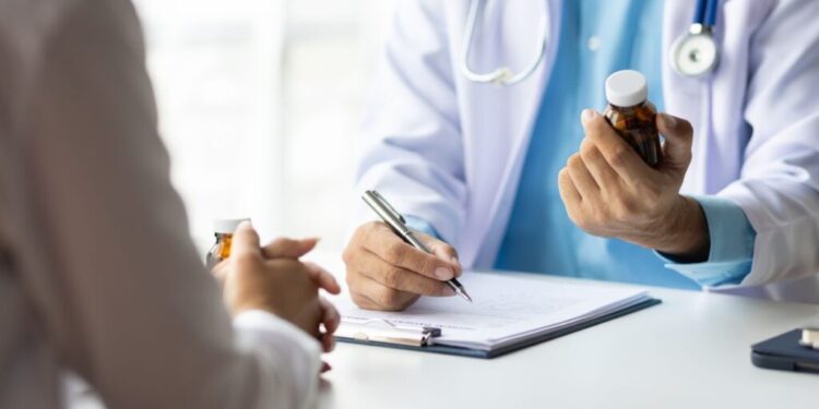 Projeto de lei cria cadastro para quem usa medicamentos controlados