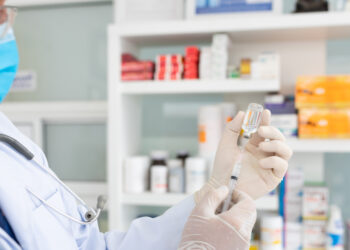 Conselho Federal de Farmácia promove curso de vacinação para profissionais da área