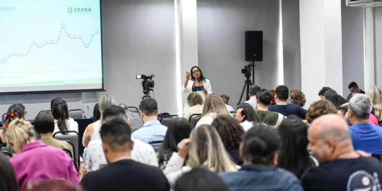 Fila zero para transplante de córneas no Ceará é destaque em evento internacional