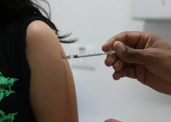 Vacinas contra covid-19 são enviadas para todo o Brasil