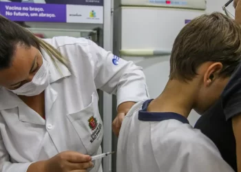 Brasil está perto de alcançar a meta de vacinação contra o vírus HPV