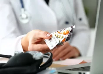 4 remédios para parar de beber: quais são e como usar