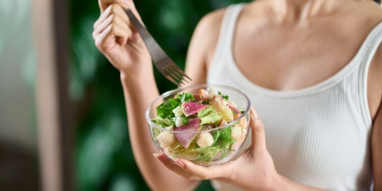 Saúde da mulher: alimentos que não podem faltar na dieta