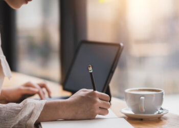 Tomar café: consumo matinal pode reduzir risco de morte por doenças cardiovasculares