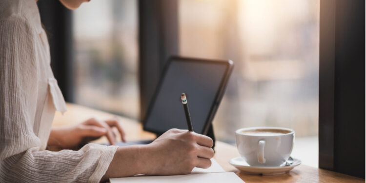 Tomar café: consumo matinal pode reduzir risco de morte por doenças cardiovasculares