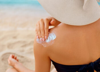 Filtro solar: 66% dos brasileiros ainda não aplicam diariamente
