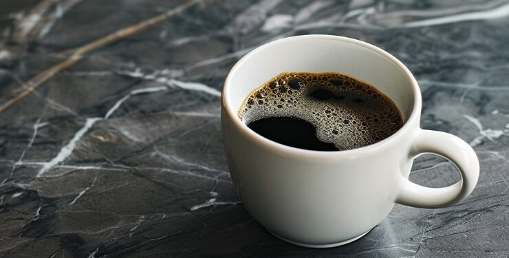 Estudo sugere que café e chá têm efeito protetor contra câncer de cabeça e pescoço