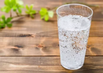 Água com gás faz mal?