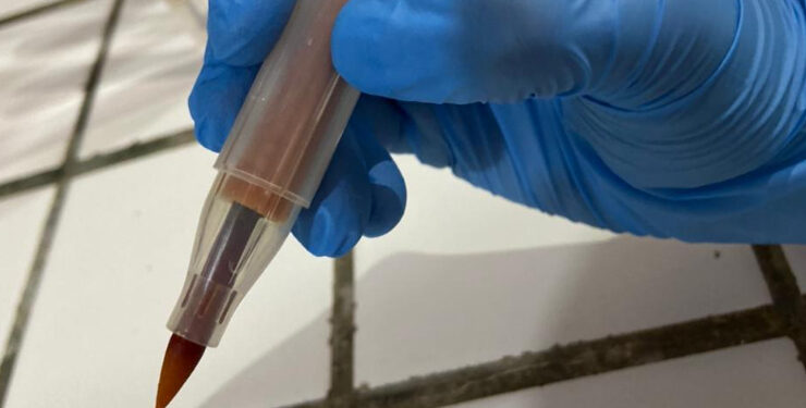 Estudantes do Ceará criam caneta que detecta drogas em bebidas