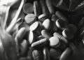 Prescrição de medicamentos tarjados por farmacêuticos pode virar lei