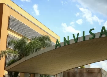 Anvisa proíbe suplementos alimentares com ora-pro-nóbis