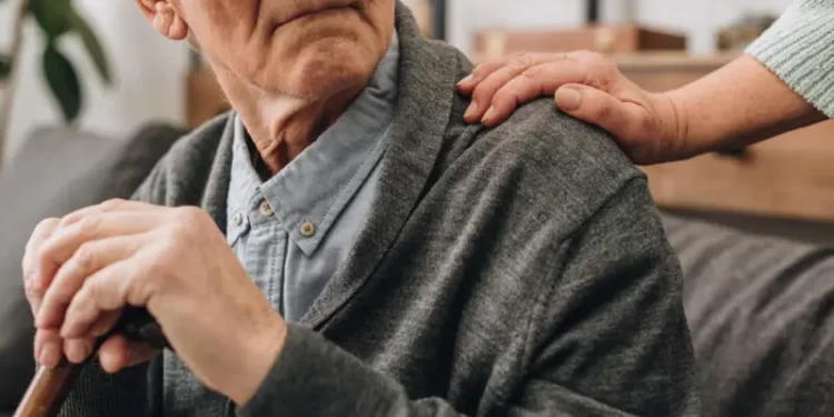 Anvisa aprova medicamento para retardar avanço do Alzheimer