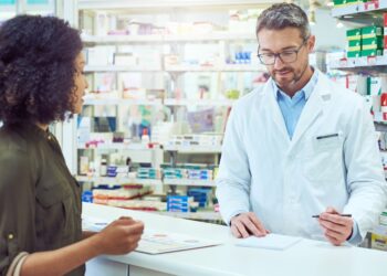 Conselho Federal de Farmácia vai à justiça por prescrição farmacêutica