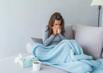 Confira os 10 principais sintomas da gripe e como aliviar