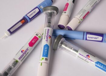 Receita retida: entenda como fica a venda de canetas emagrecedoras