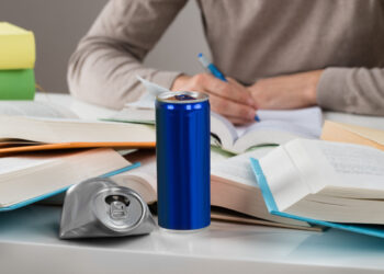 Consumo exagerado de energéticos afeta o sistema nervoso