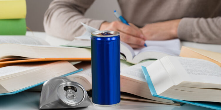 Consumo exagerado de energéticos afeta o sistema nervoso