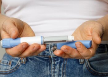 Farmácias passam a reter receita de canetas emagrecedoras