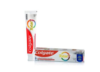 Colgate encerra produção de creme dental Clean Mint após mais de 3 mil queixas