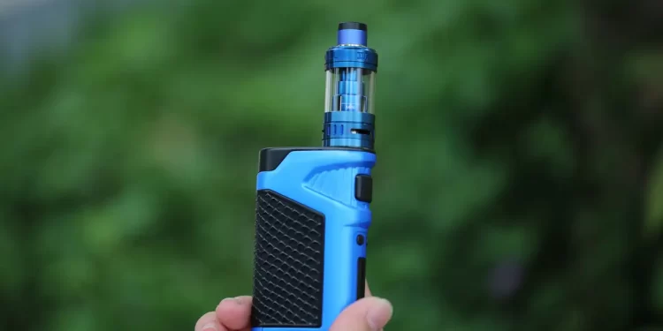 Um em cada nove adolescentes usa cigarro eletrônico no Brasil