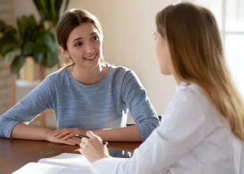 Implanon: o que é, para que serve, como funciona e efeitos colaterais