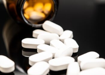 Venda de medicamentos sem receita cresce mais de 110% em 5 anos