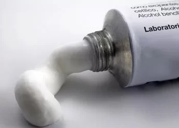 Pomadas cicatrizantes: confira melhores opções e quando usar