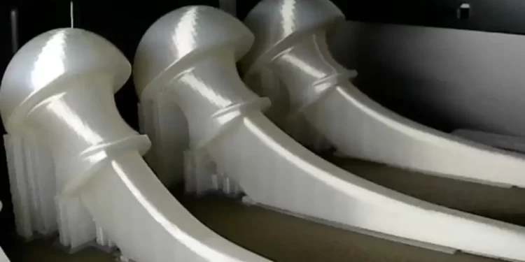 Pesquisadores criam prótese com antibiótico para tratar infecções