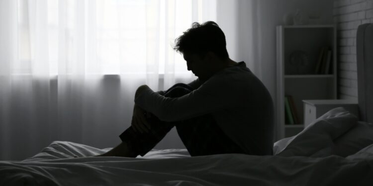 A cada hora, 100 pessoas morrem de causas ligadas à solidão no mundo