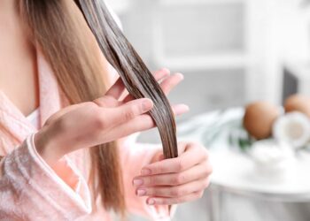 Anvisa alerta sobre uso do formol como alisante de cabelos