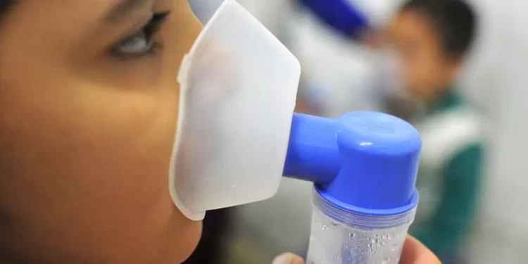 Casos de síndrome respiratória grave caem no país