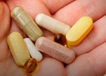 Anvisa suspende comercialização de suplementos alimentares de duas marcas