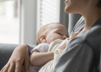 Saiba como o cuidado farmacêutico é aliado na amamentação