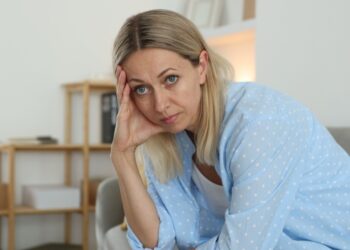 Menopausa e depressão: entenda os impactos na saúde feminina