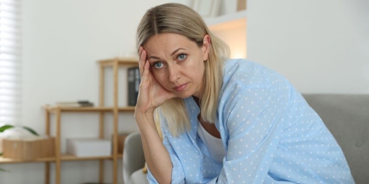 Menopausa e depressão: entenda os impactos na saúde feminina