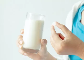 Confira 6 remédios para intolerância à lactose e como tomar