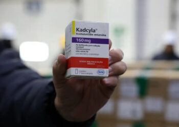 Saúde recebe medicamento inédito para tratamento de câncer de mama no SUS