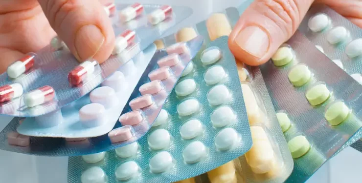 Interação medicamentosa: o que é e quais os riscos para a saúde?
