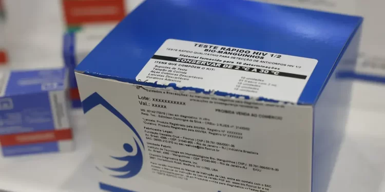 Fiocruz vai ampliar produção de kits diagnósticos para o SUS