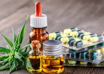 Anvisa pode atualizar regras da cannabis nas farmácias neste mês