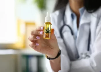 Pesquisa aponta perfil de pacientes de cannabis medicinal no país