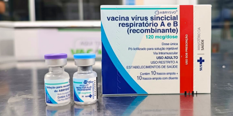 Ceará recebe 29 mil doses da vacina contra o vírus sincicial respiratório