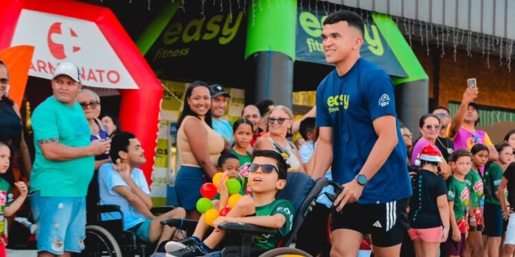 Farmanato marca presença na Corridinha de Natal da Easy Fitness Academias